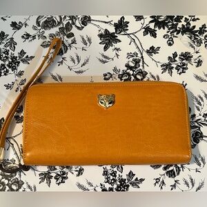 Elegant Tan Leather Wristlet